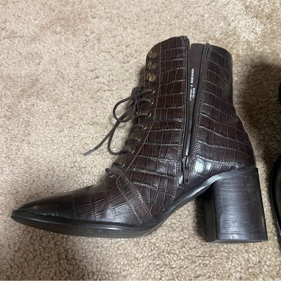 Leather square toe boots - Picture 4 of 8